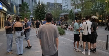 Topluma ait hissetme konusu için ai resim çalışması.